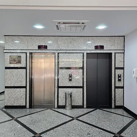 Apartamentos Ed. Costa Sul - Centro Bc/Piscina/Jacuzzi/Garagem Balneario Camboriu Exterior photo