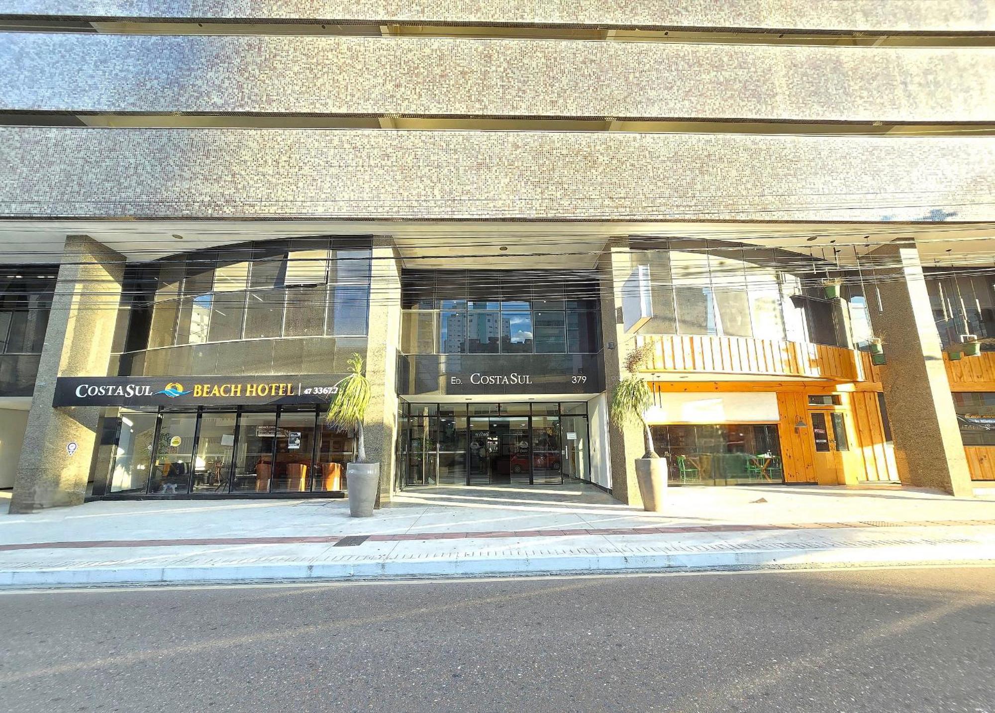 Ed. Costa Sul - Centro Bc/piscina/jacuzzi/garagem * Balneario Camboriu