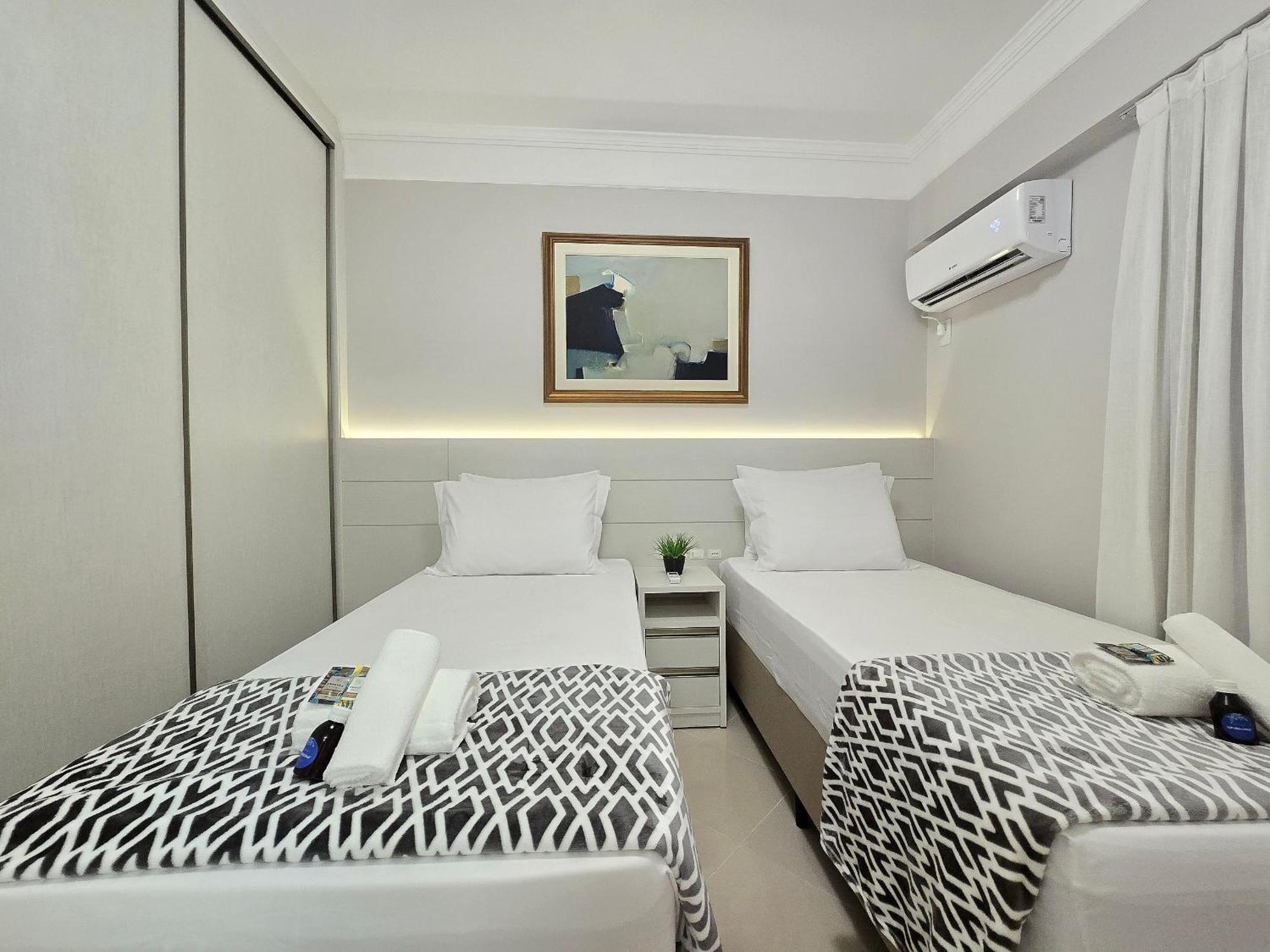 Ed. Costa Sul - Centro Bc/piscina/jacuzzi/garagem Apartment Balneario Camboriu