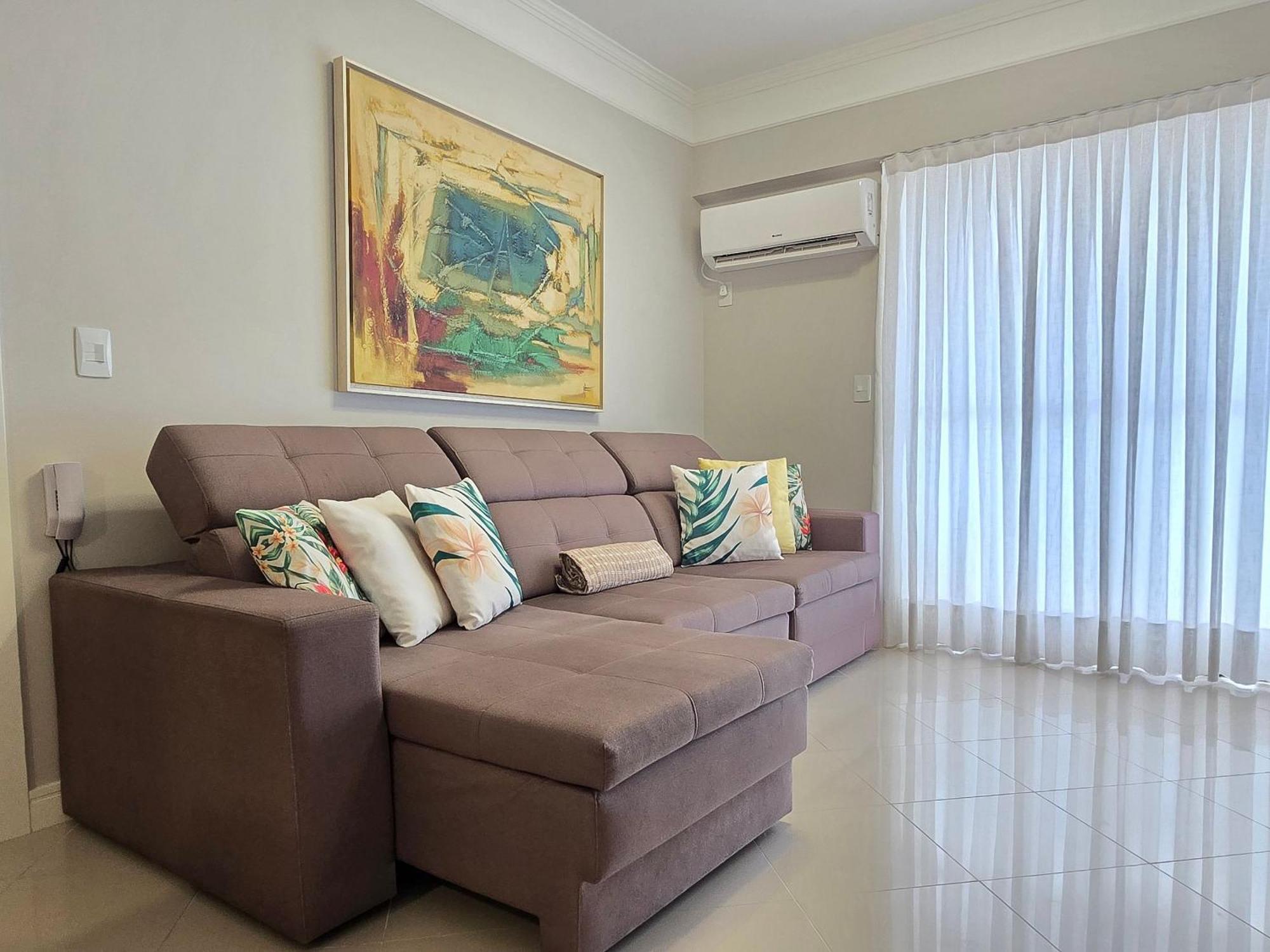 Ed. Costa Sul - Centro Bc/piscina/jacuzzi/garagem Apartment *